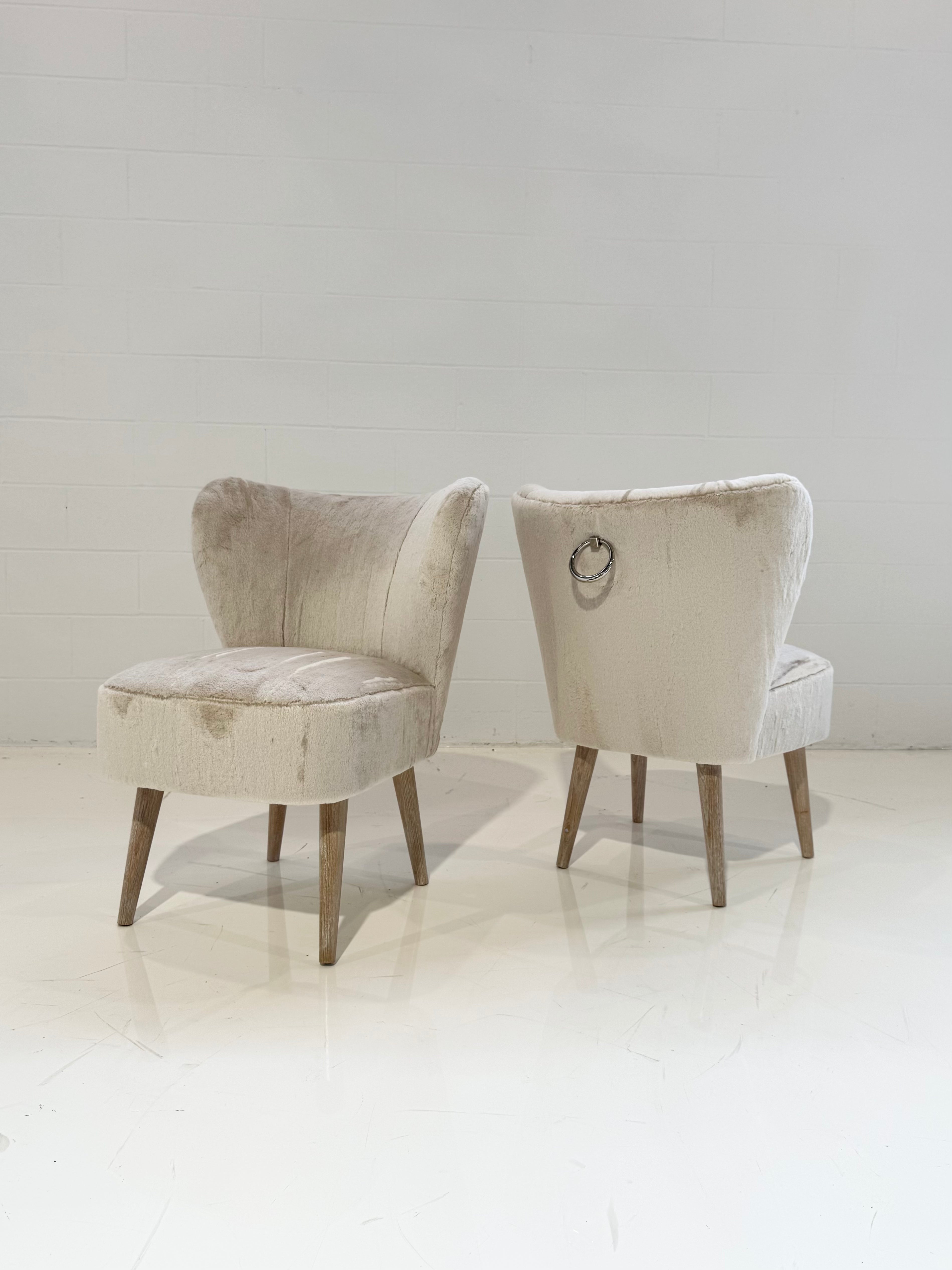 Saddle Chair in Dedar Orsetto - Armless