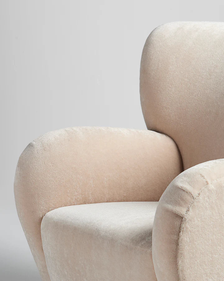 Karu Chair | Teddy Sable