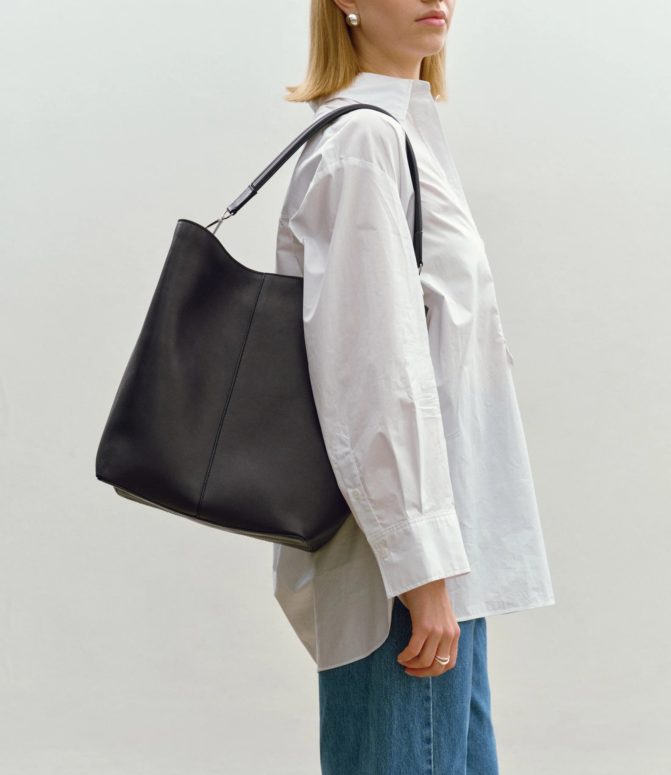 [Pre-Order] Twist 26 in Supple Calfskin