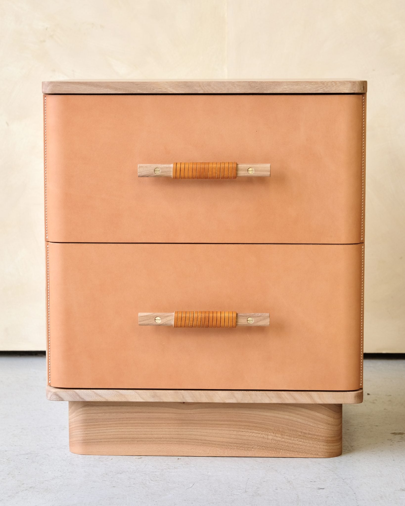 Rhapso Cabinet