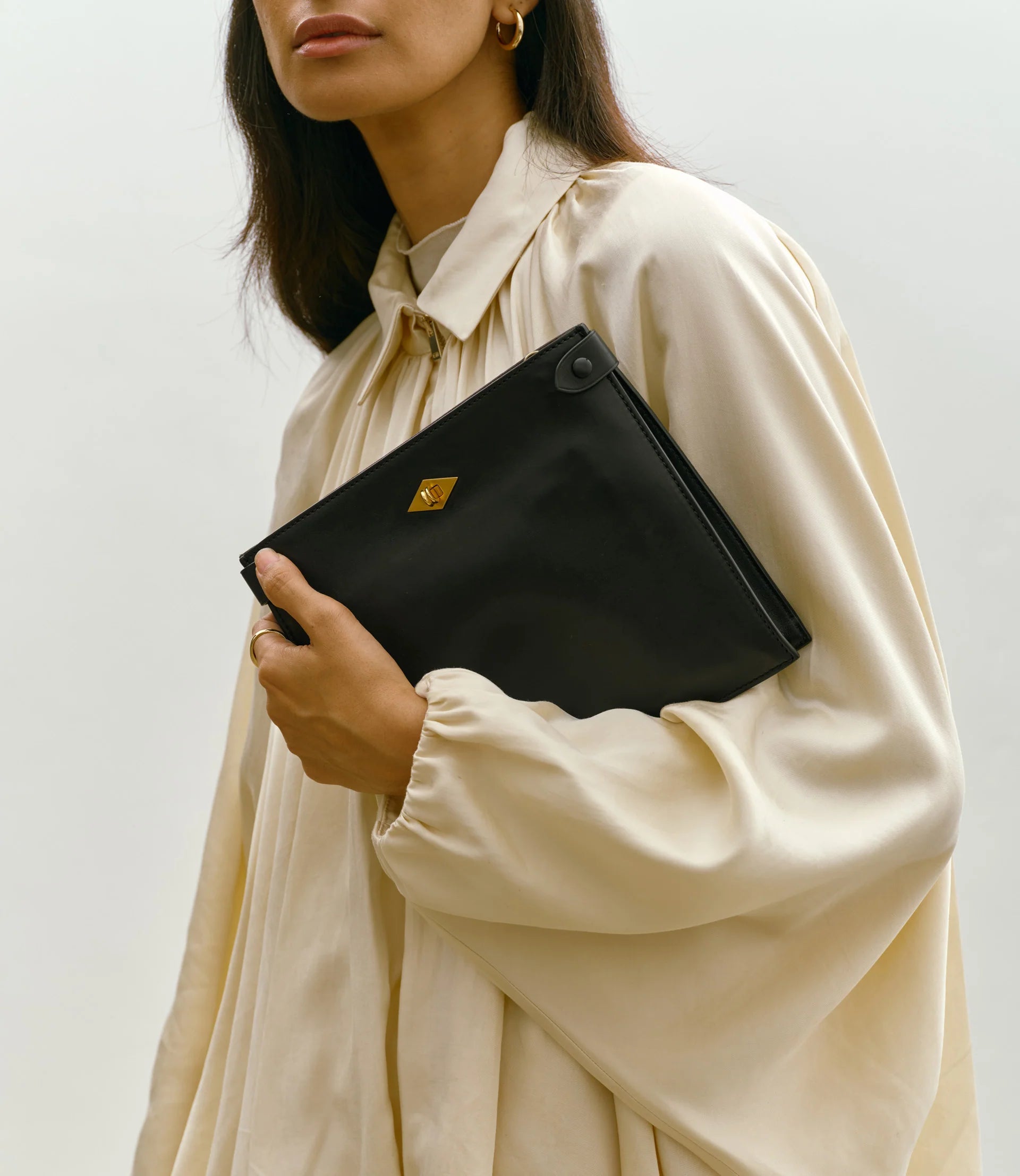 Stowaway Crossbody in Atelier Calfskin Black