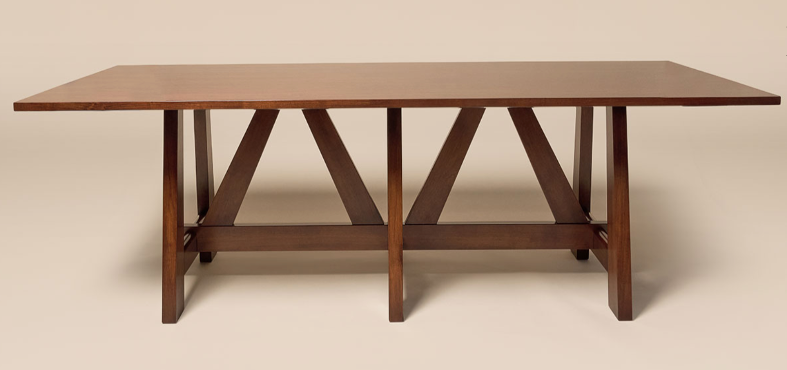Bernardo Table