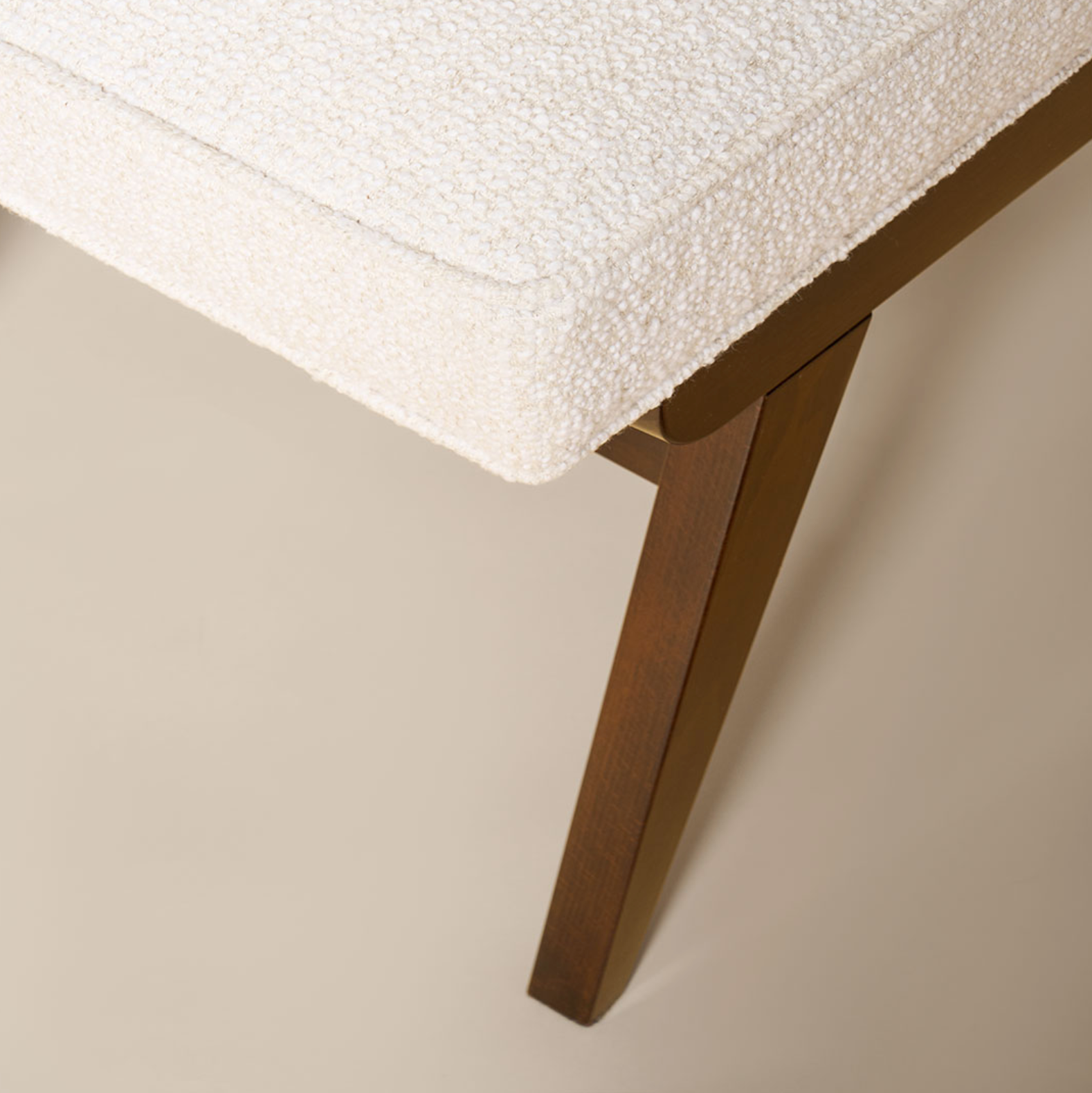 Gery Chair