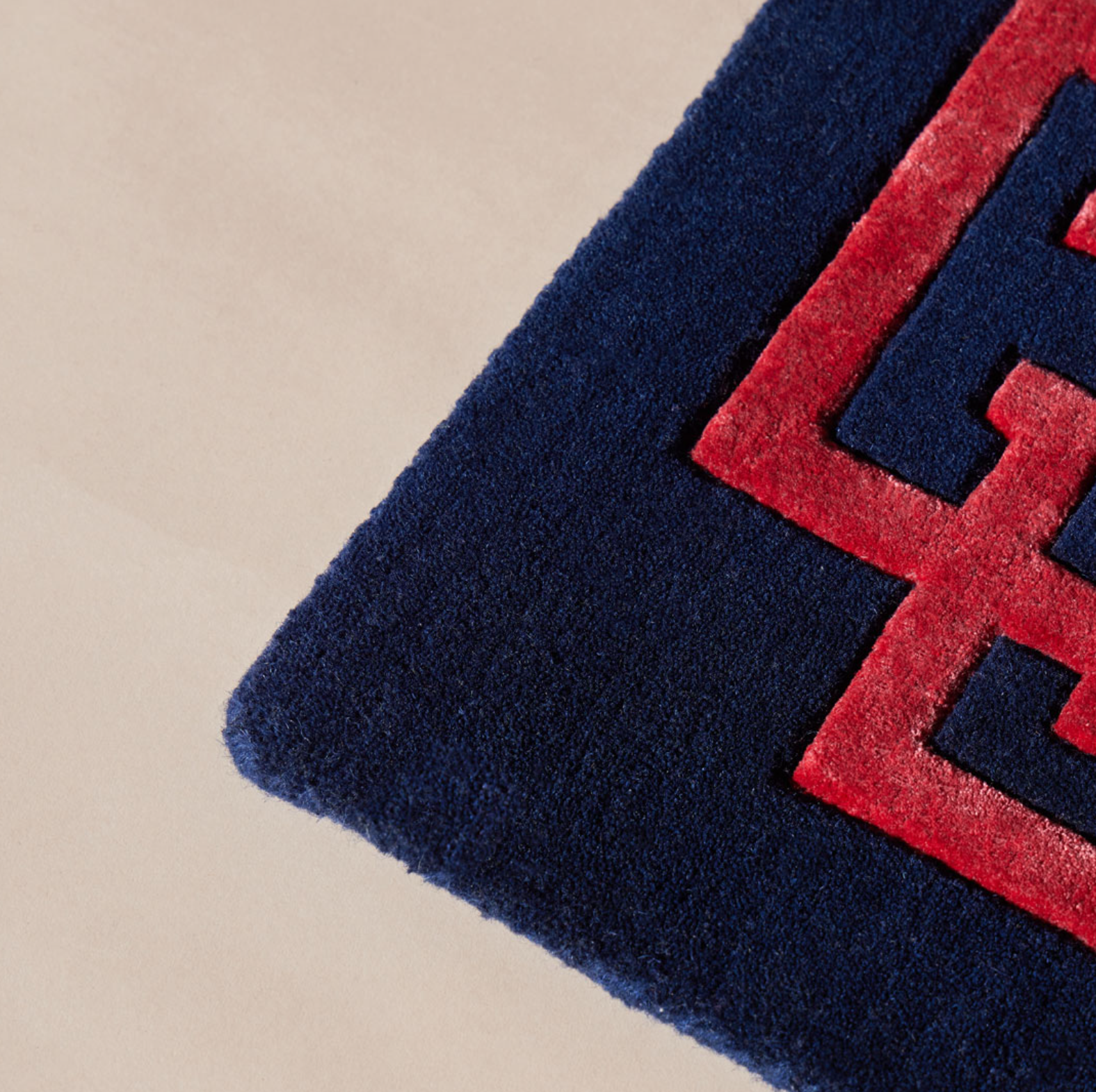 Logo Medium Rug