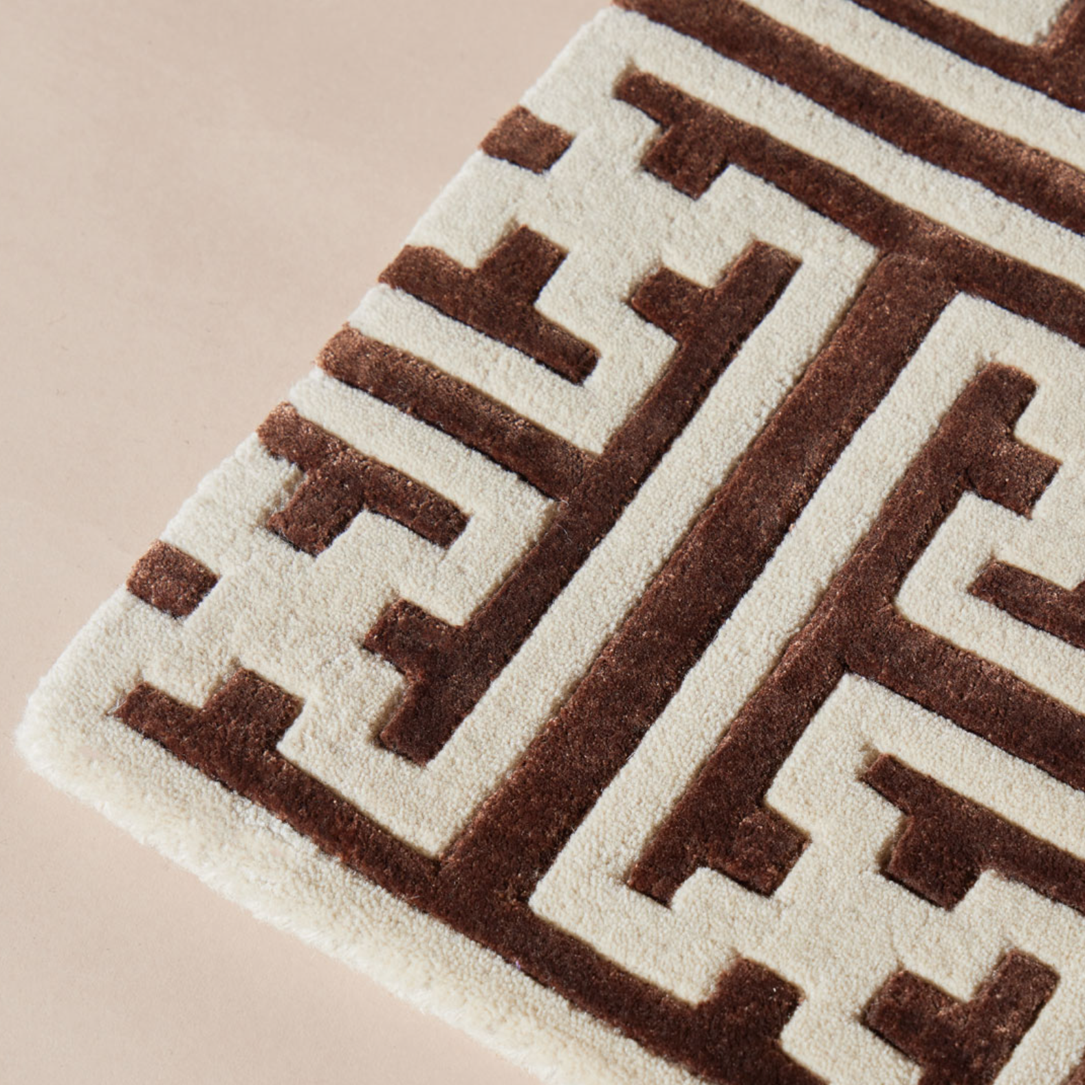 Greca Rug