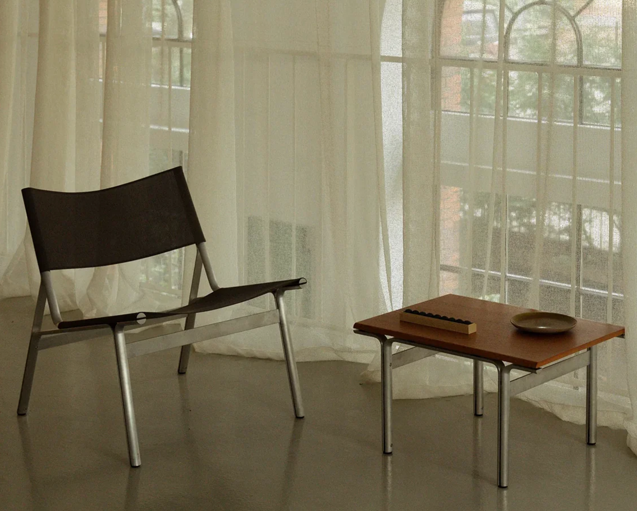 Union Easy Chair | Mesh