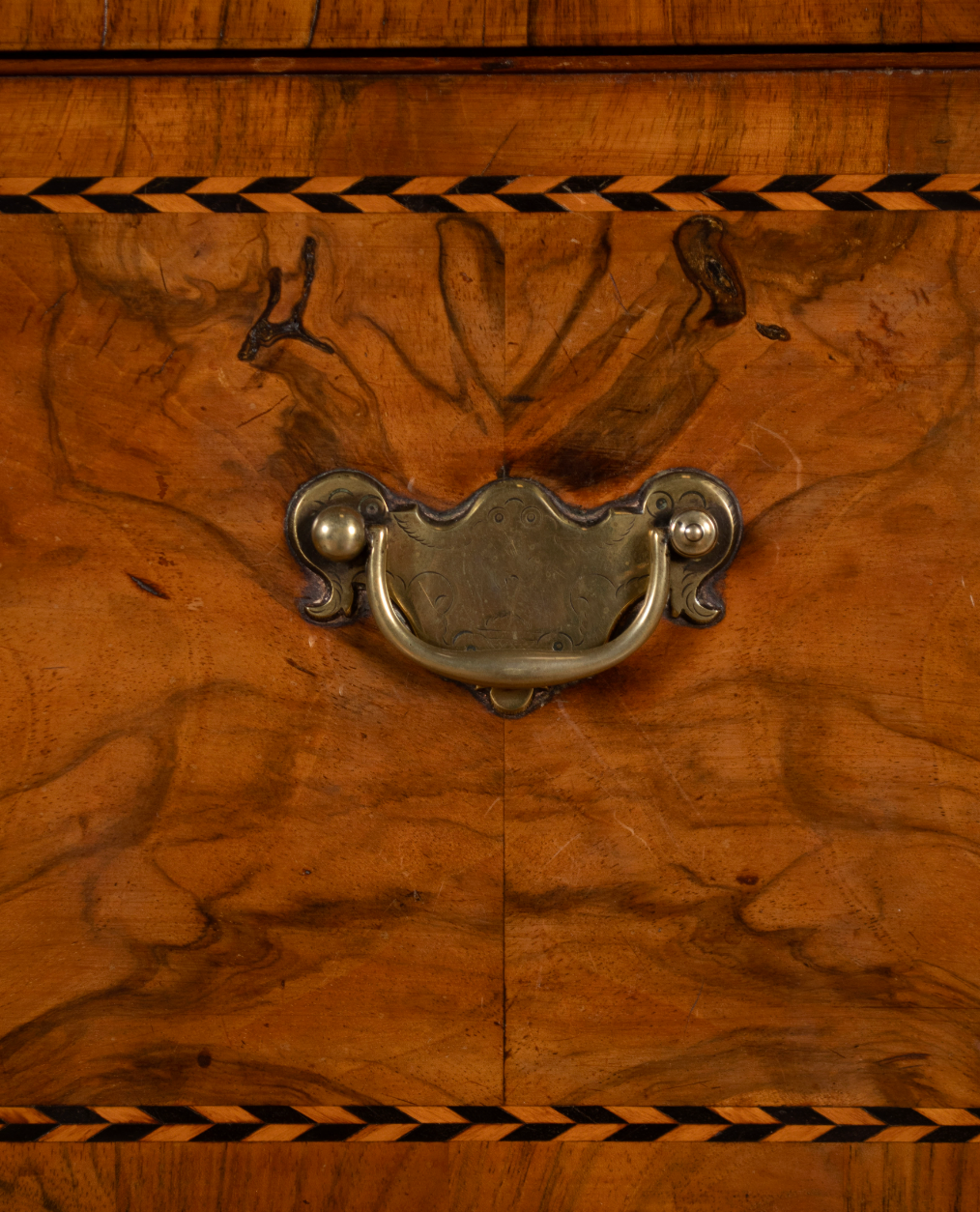 18th c. Georgian Walnut Chest on Chest