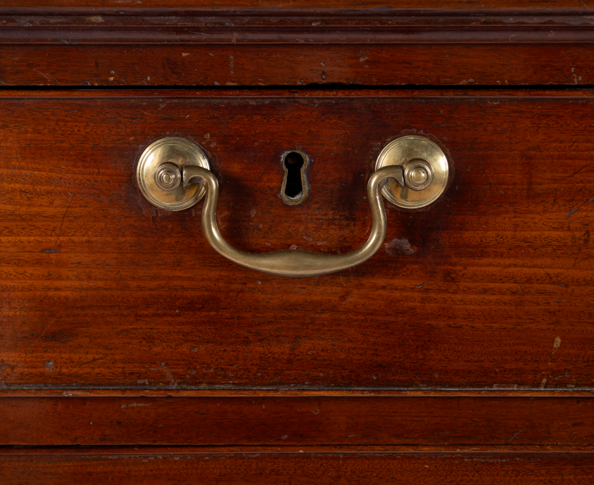 Late 18th c. English Chippendale Chest of Drawers