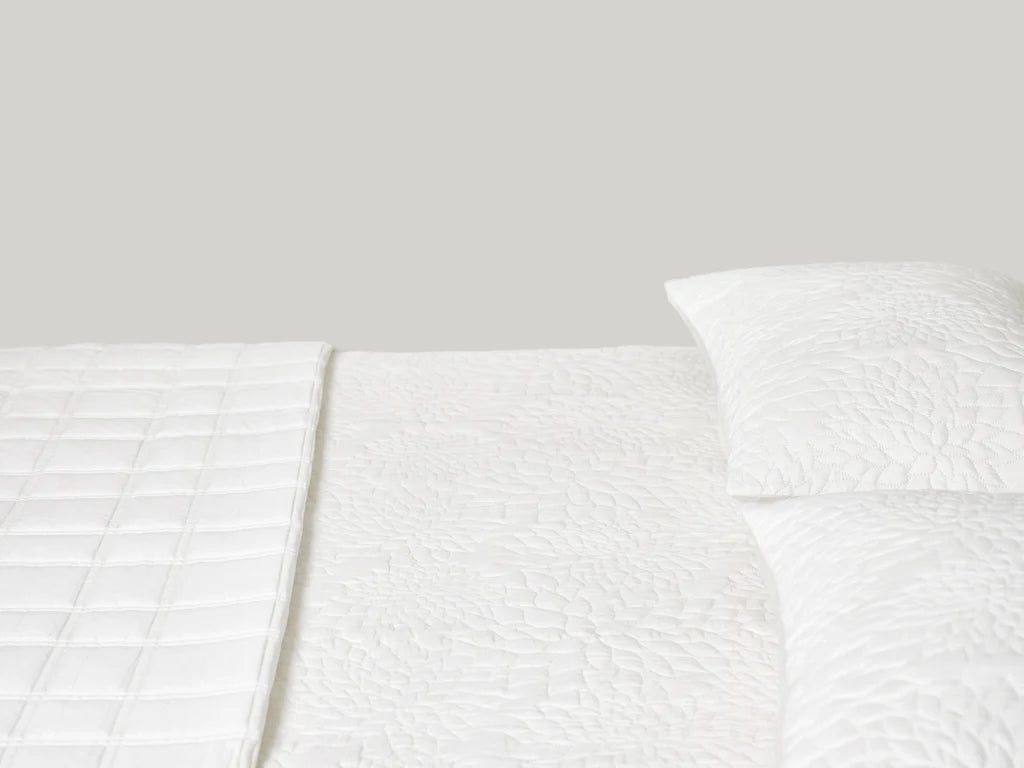 Shunya Tuberose Quilt