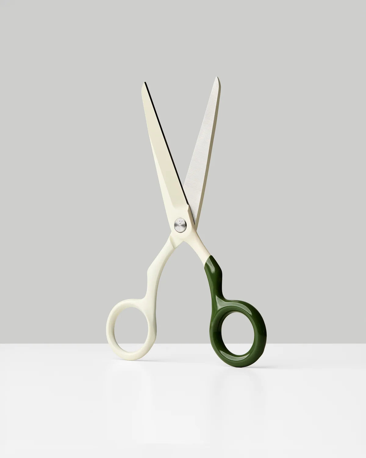 Spectra Scissors | Cream + Forest Green