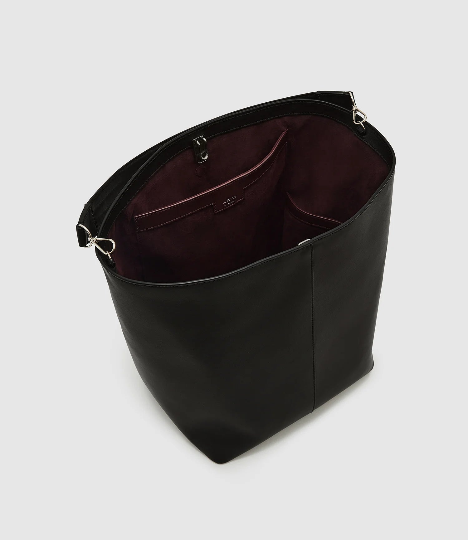 [Pre-Order] Twist 26 in Supple Calfskin