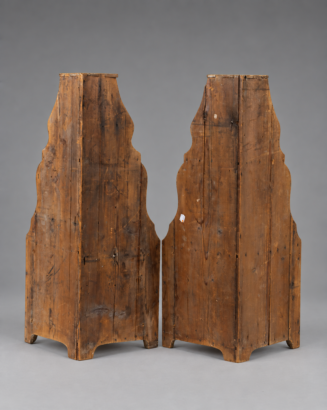 18th/19th C. Italian Hanging Corner Cabinets with Lacca Povera Decoration, Pair