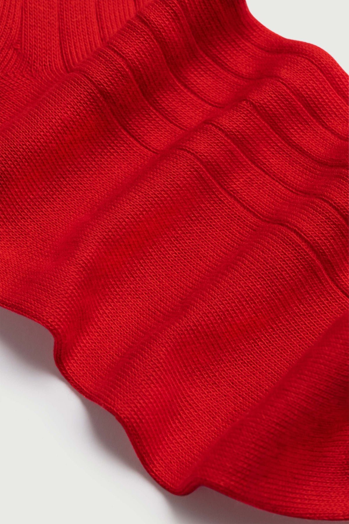 The Yves Sock, Scarlet