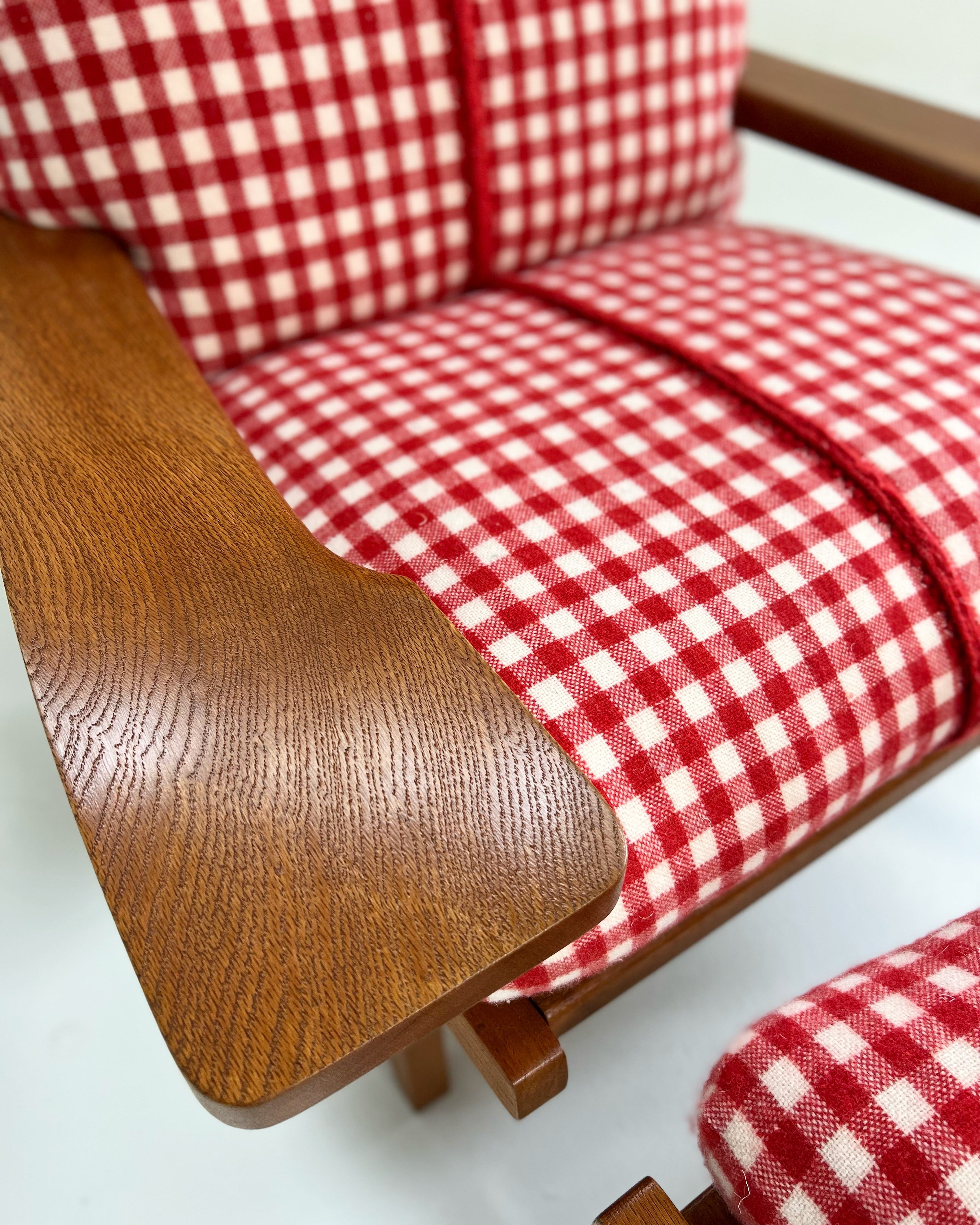 Model GE 375 Paddle Chair and Ottoman in The Elder Statesman Cashmere