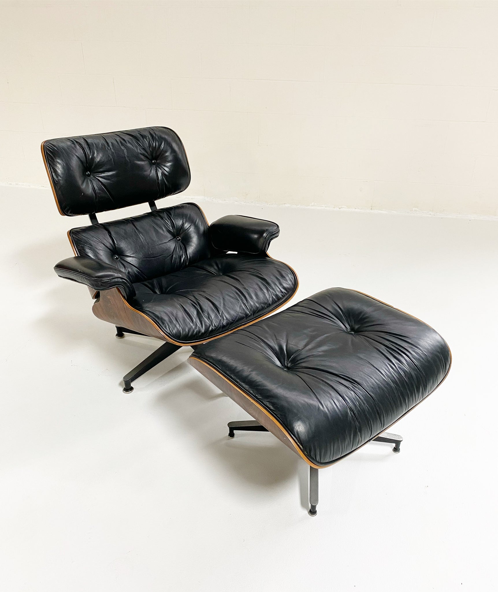 670 Lounge Chair and 671 Ottoman