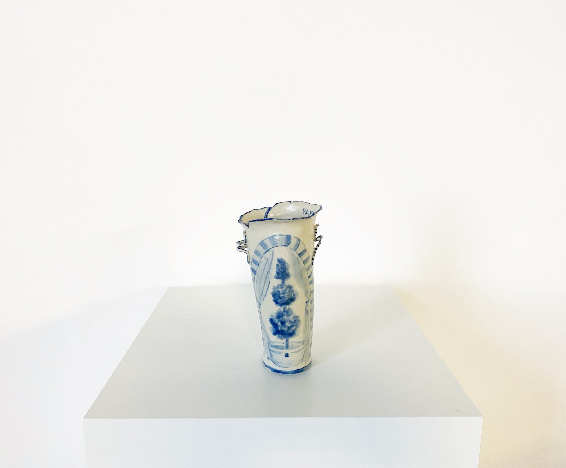 Garden Party Vase. - FORSYTH