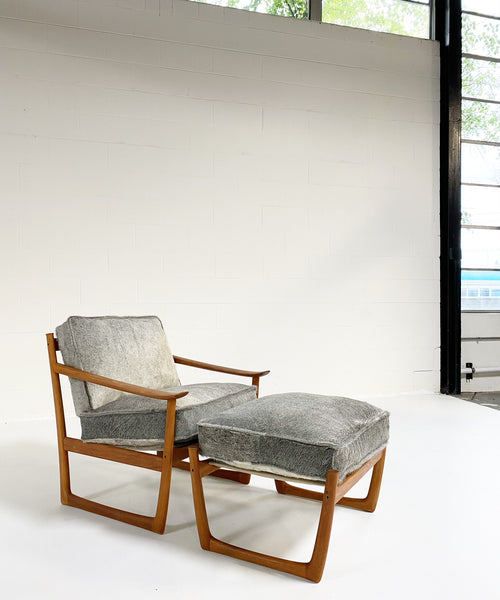 FD-130 Teak Lounge Chair and Ottoman in Brazilian Cowhide