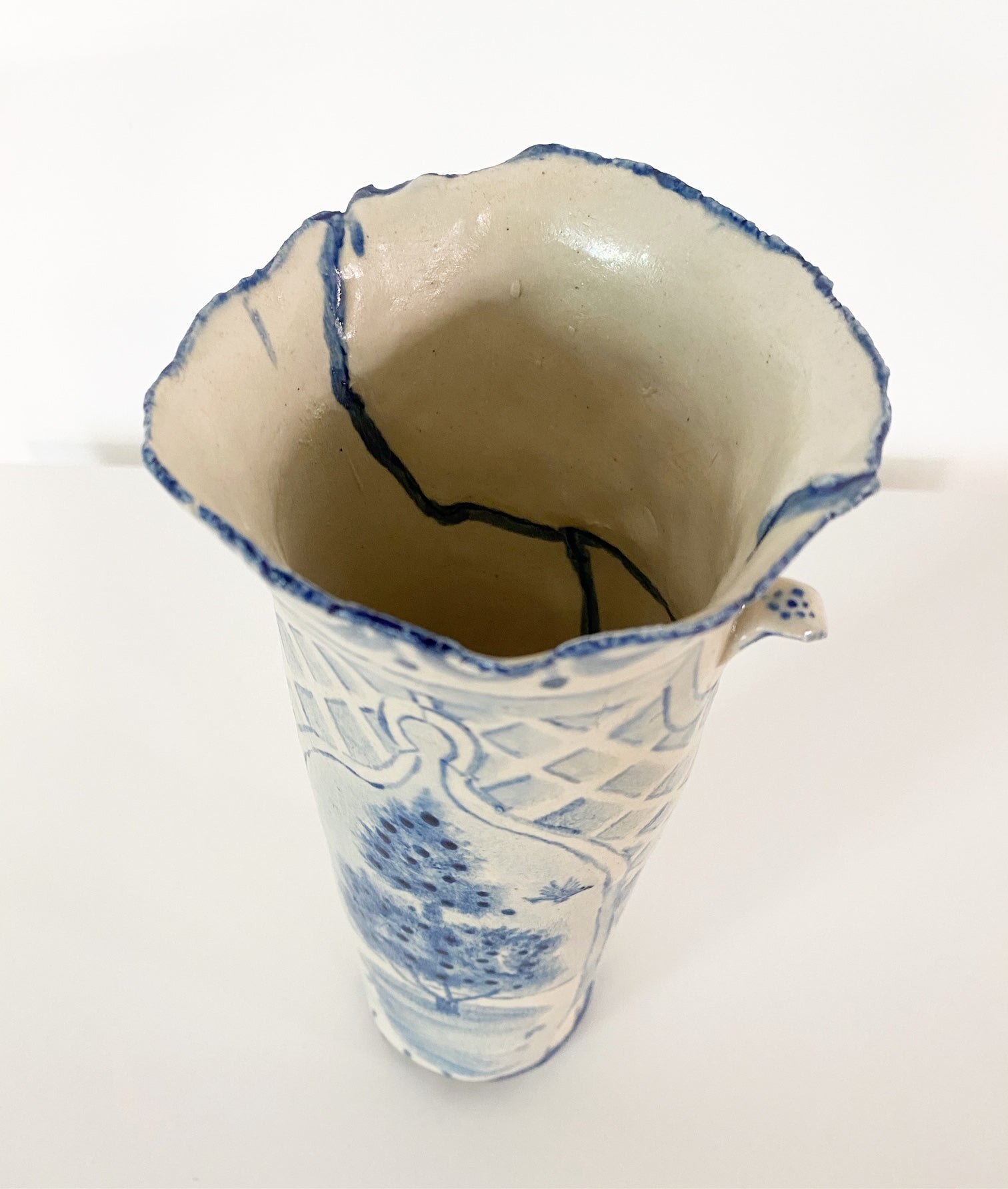 Garden Trellis Vase. - FORSYTH