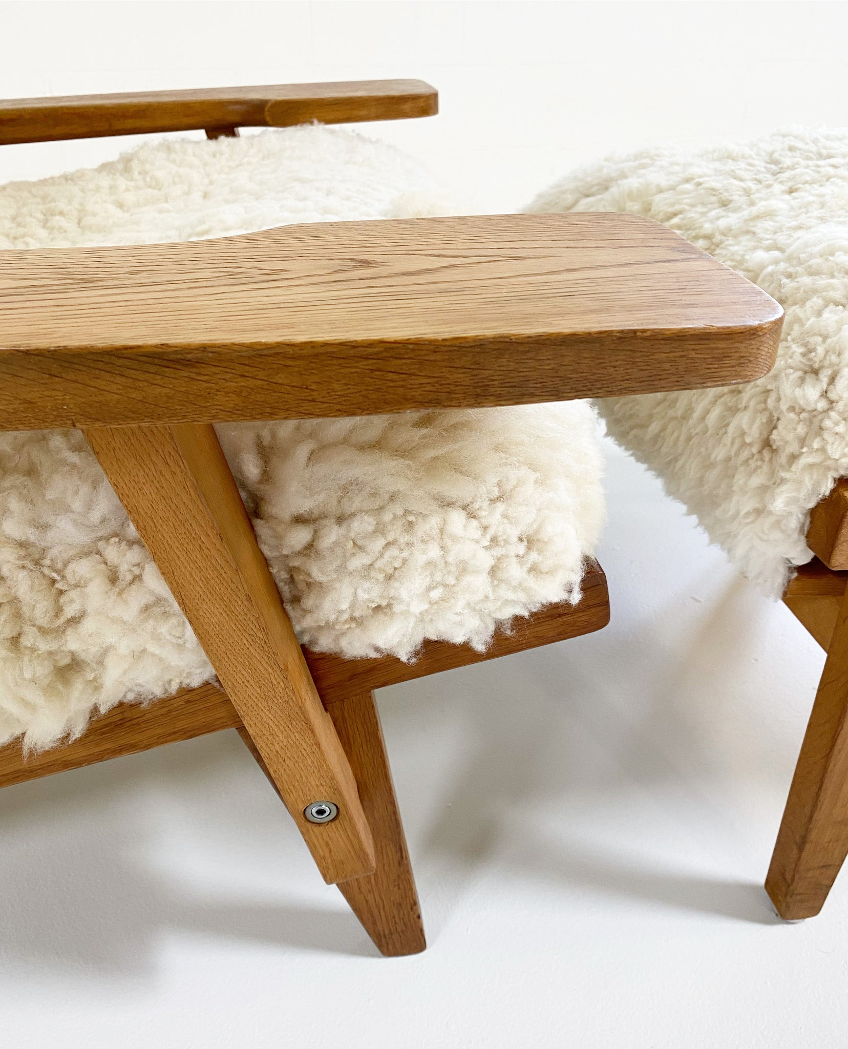 Model GE 375 Paddle Chair and Ottoman in California Sheepskin