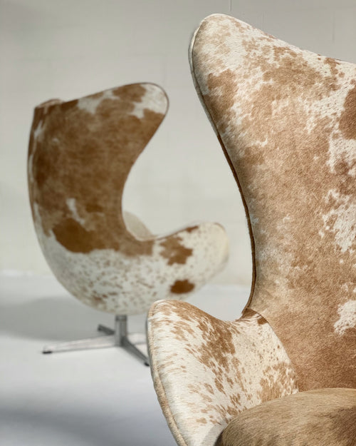 Egg Chairs in Brazilian Cowhide, pair - FORSYTH