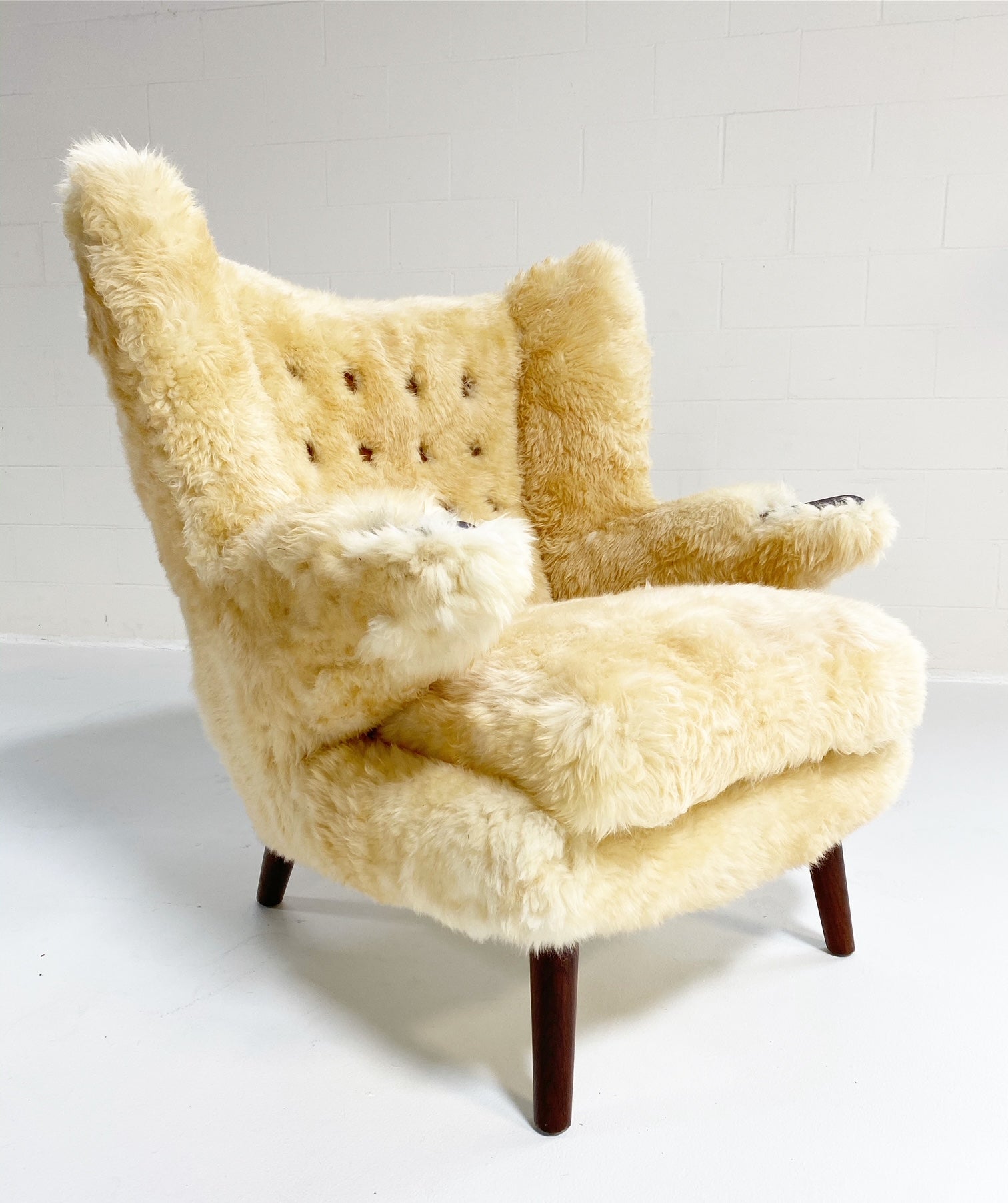 Papa Bear Chair with Ottoman in Sheepskin