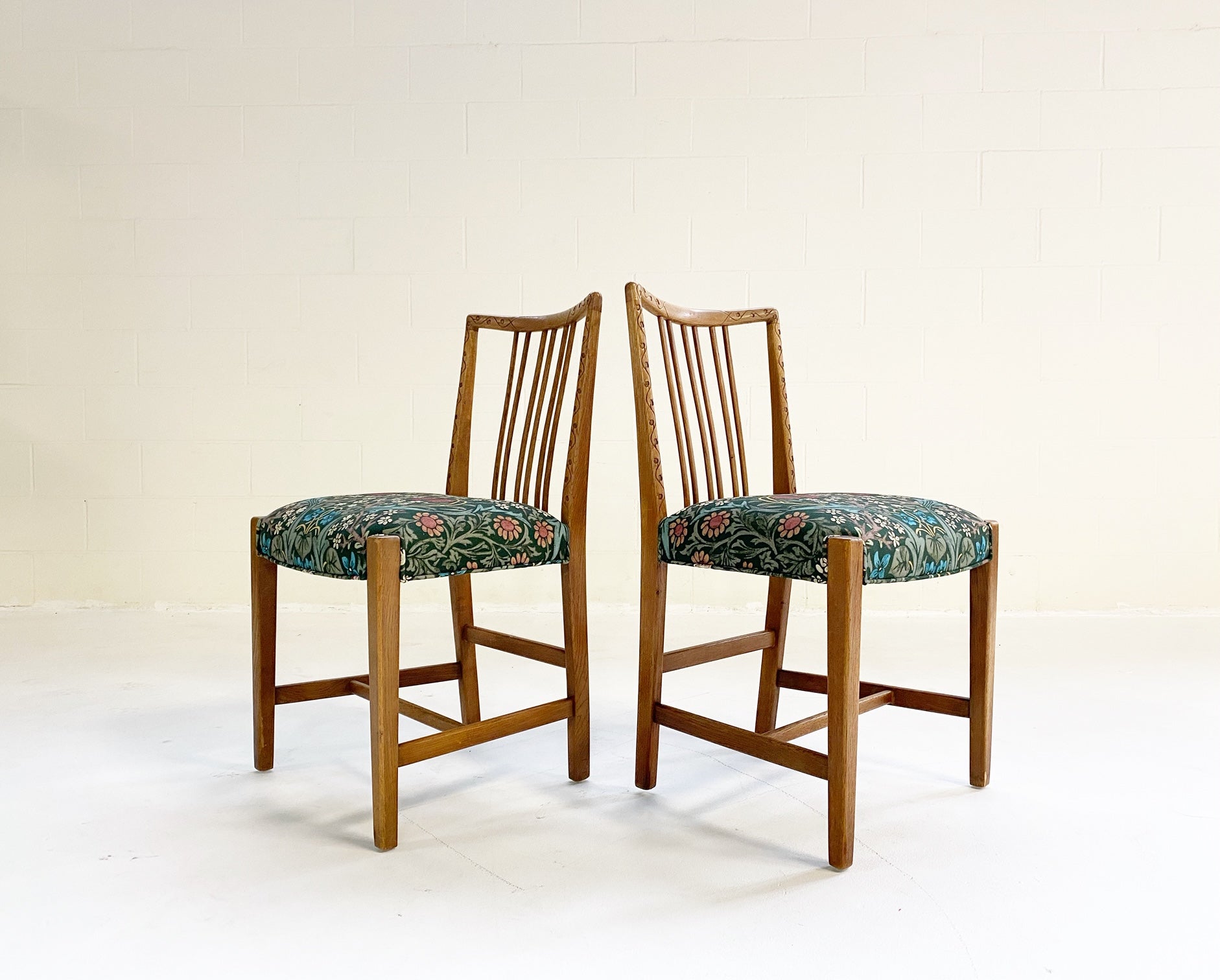 Dining Chairs in William Morris Blackthorn, Pair - FORSYTH