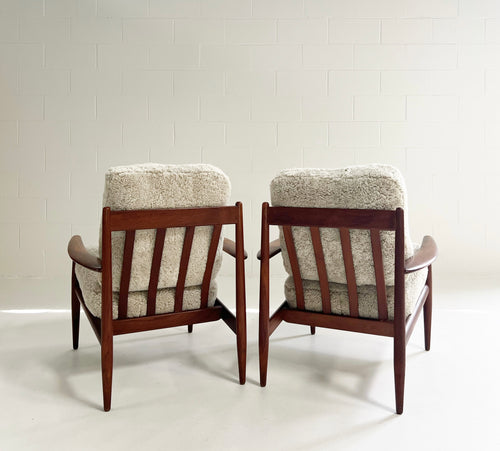 Model 118 Lounge Chairs in Shearling, Pair