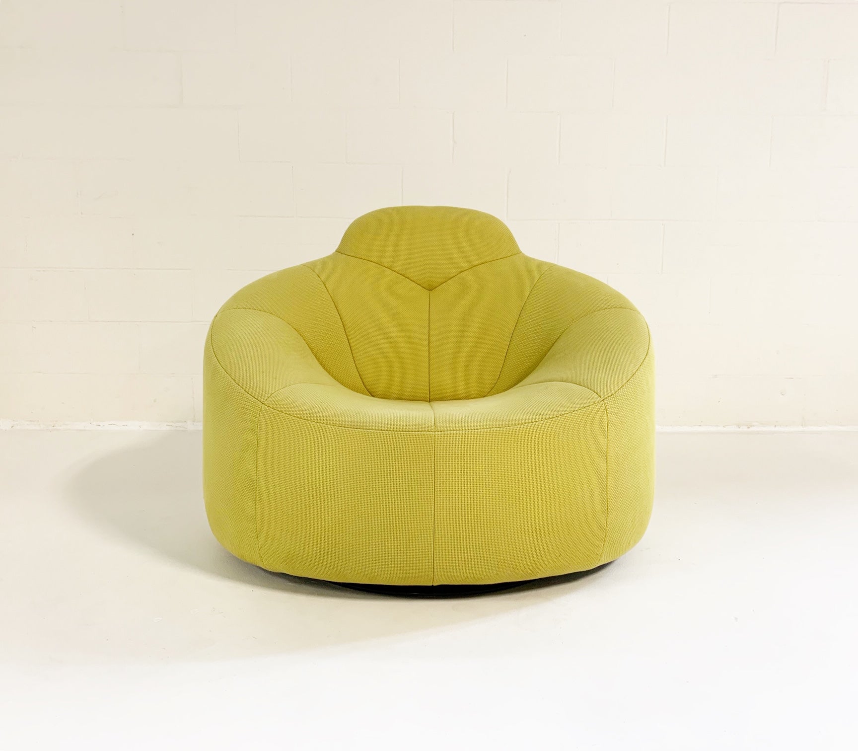 Pumpkin Armchair - FORSYTH
