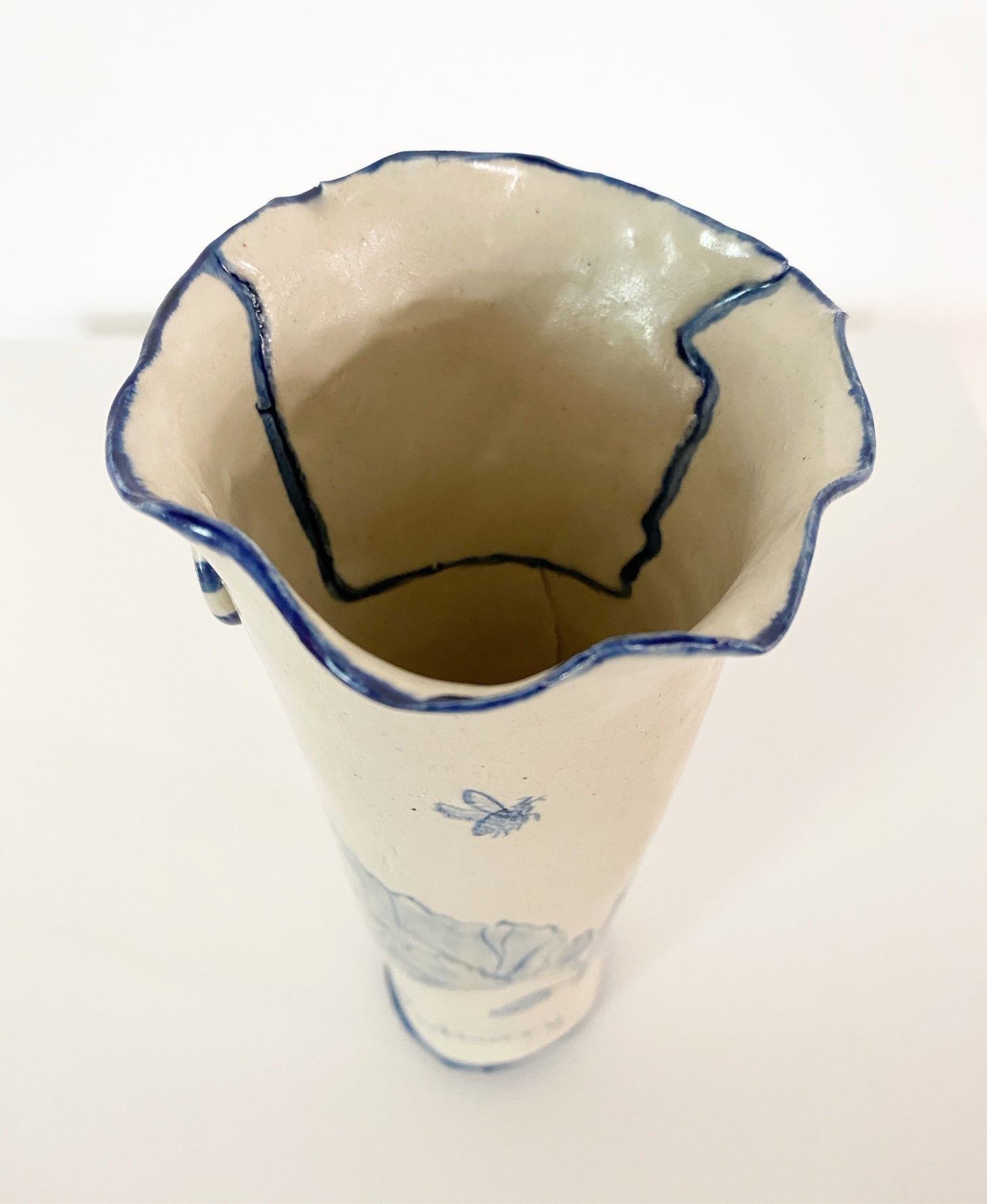 Mulberry Vase. - FORSYTH