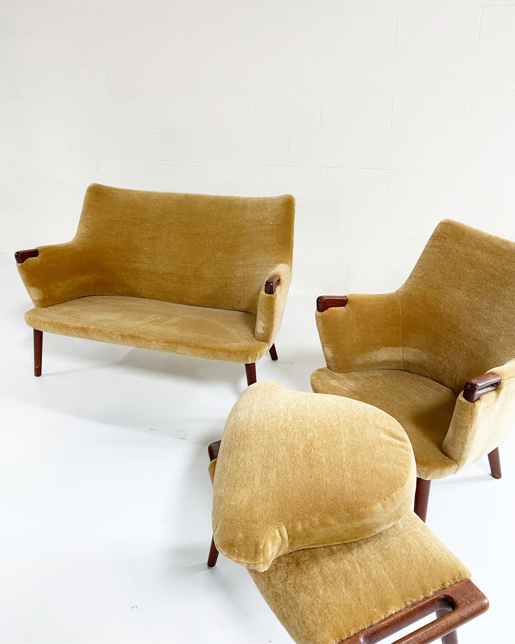 CH71 Lounge Chair and Ottoman in Pierre Frey Teddy Mohair