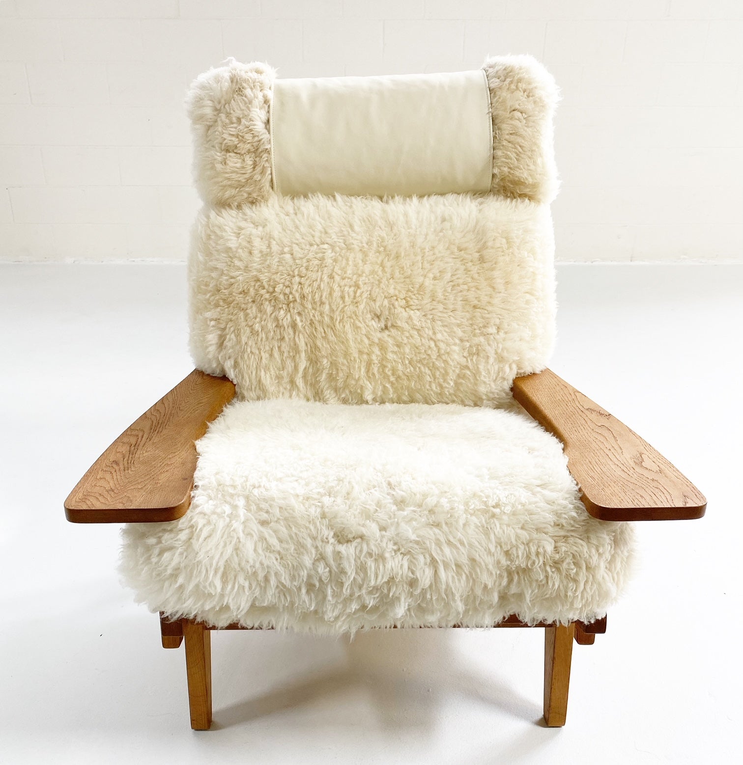 Model GE 375 Paddle Chair and Ottoman in California Sheepskin