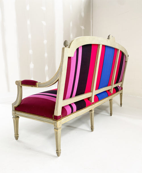 18th Century Louis XVI Canapé in Colville Cristobal Cotton