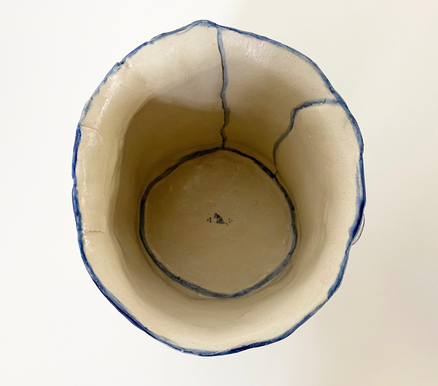 Bee Hive Vase. - FORSYTH