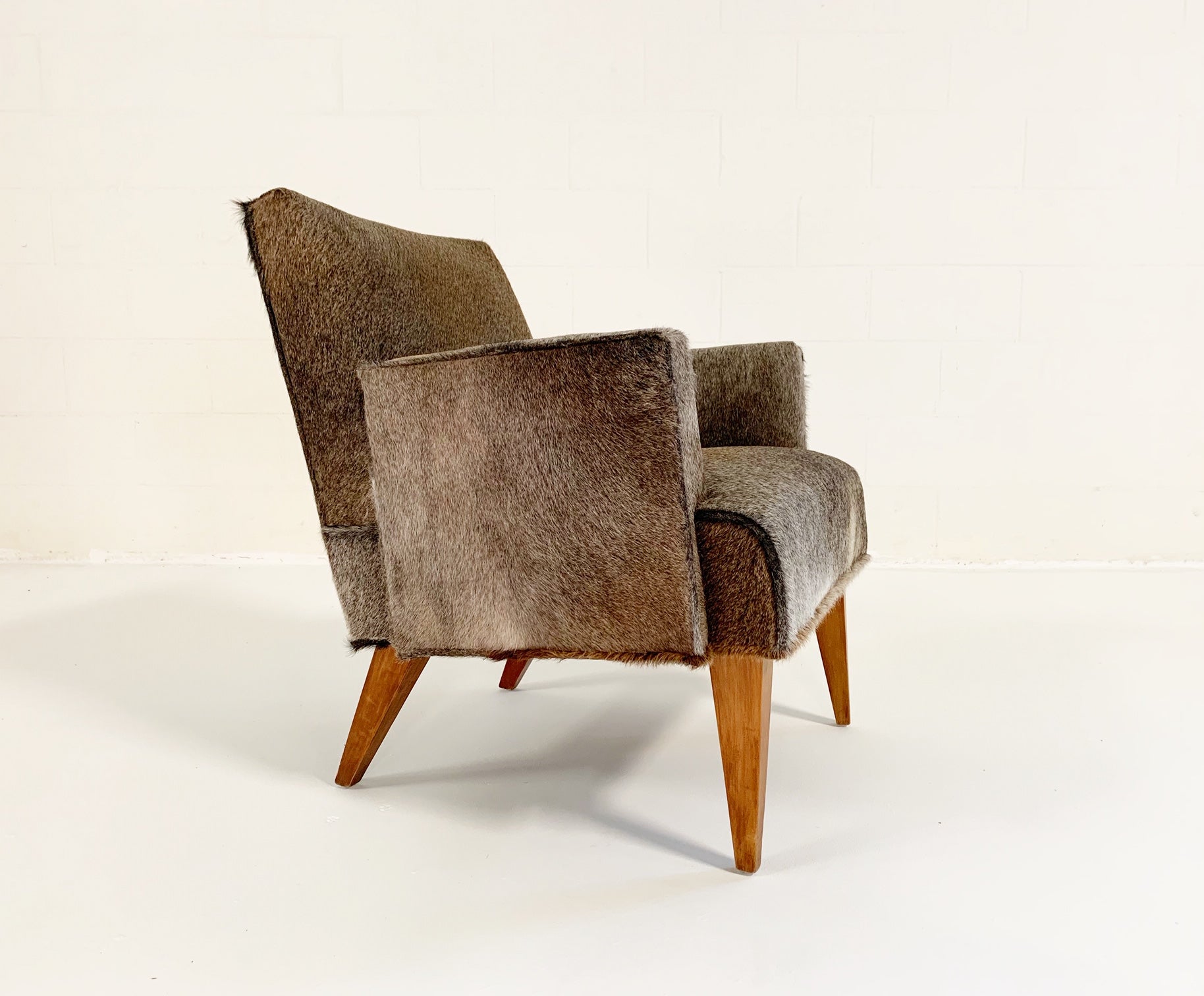 Armchair in Brazilian Cowhide - FORSYTH