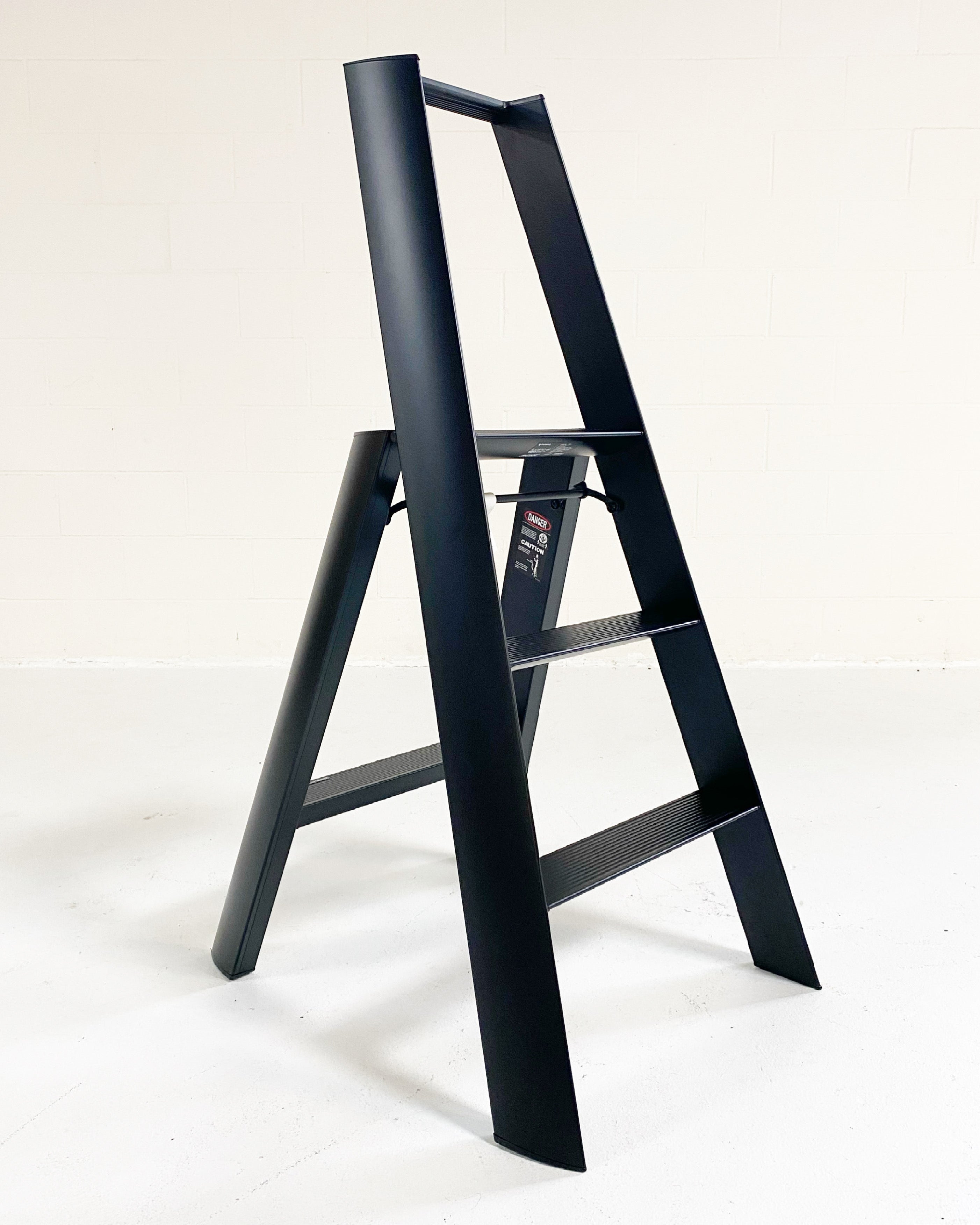 Lucano Wide 3-Step Ladder - Black
