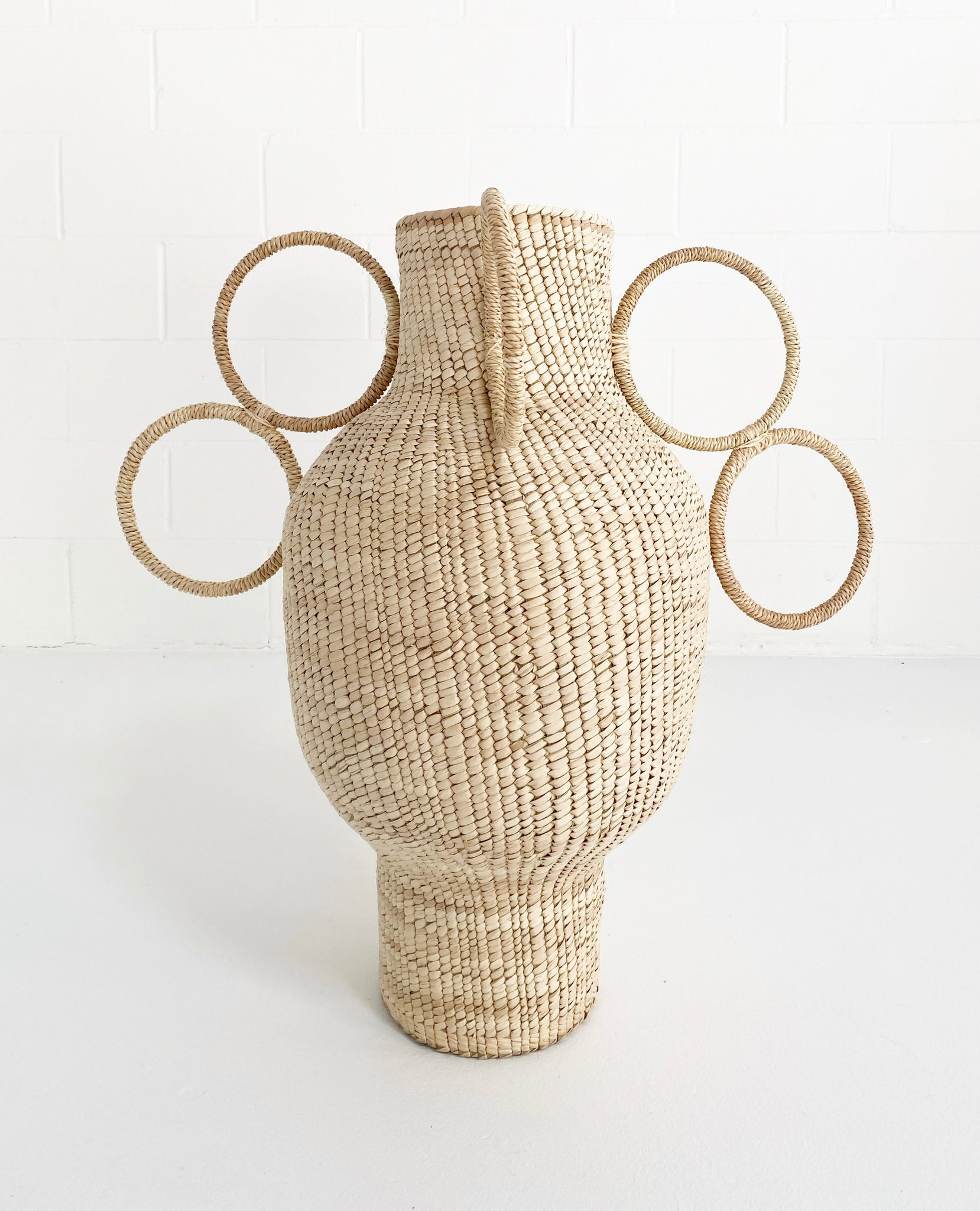 Union Vase 02, Palm Sculpture