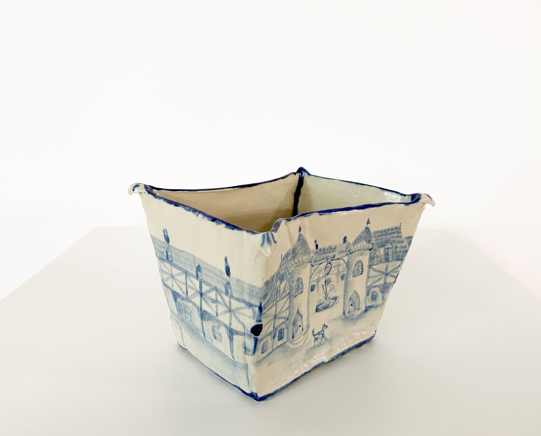 Dog Crossing Vase. - FORSYTH