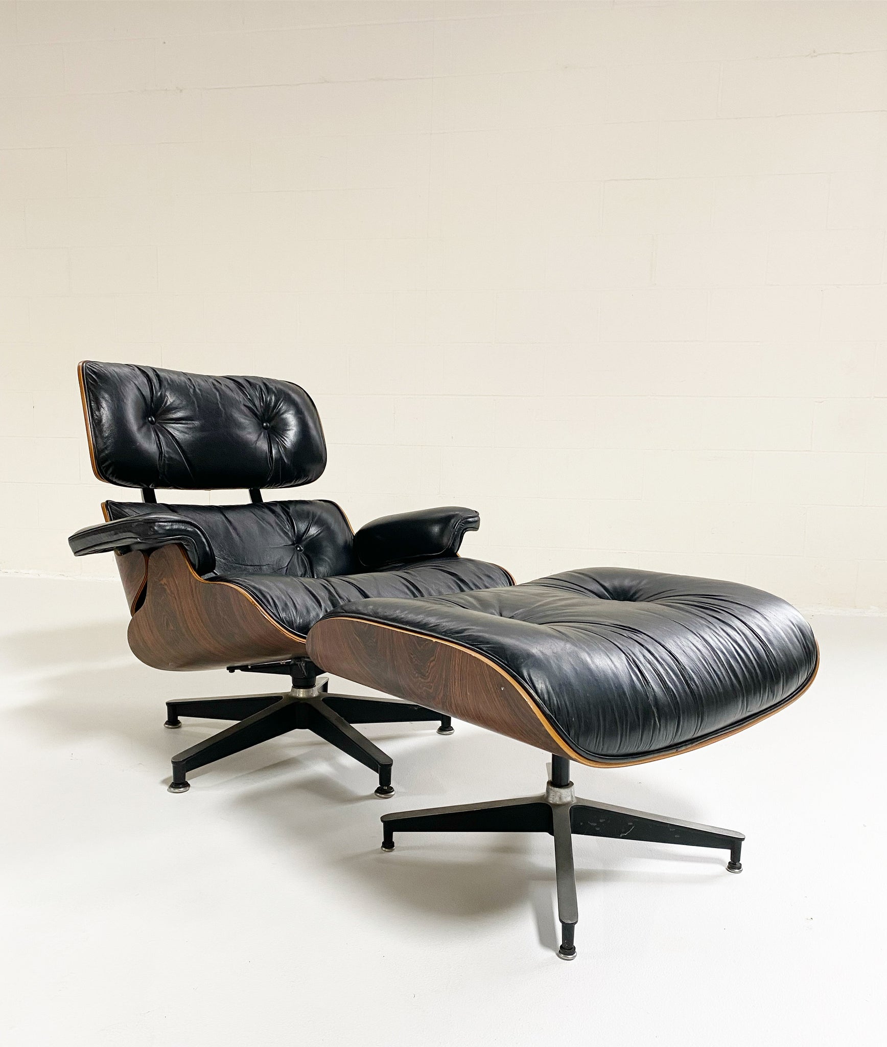 670 Lounge Chair and 671 Ottoman