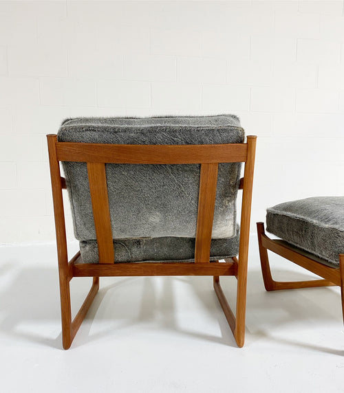 FD-130 Teak Lounge Chair and Ottoman in Brazilian Cowhide