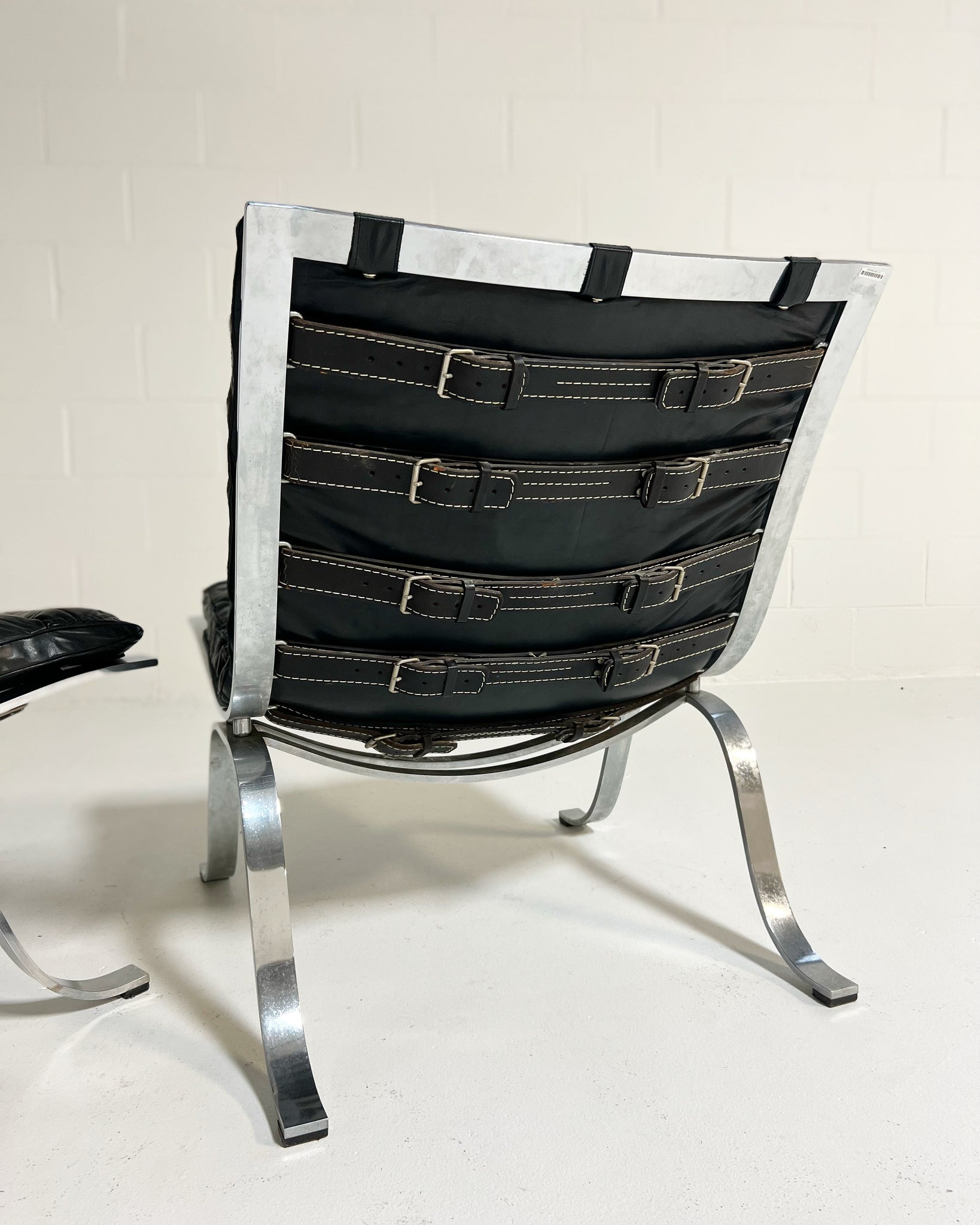 Ariet Lounge Chairs, Pair