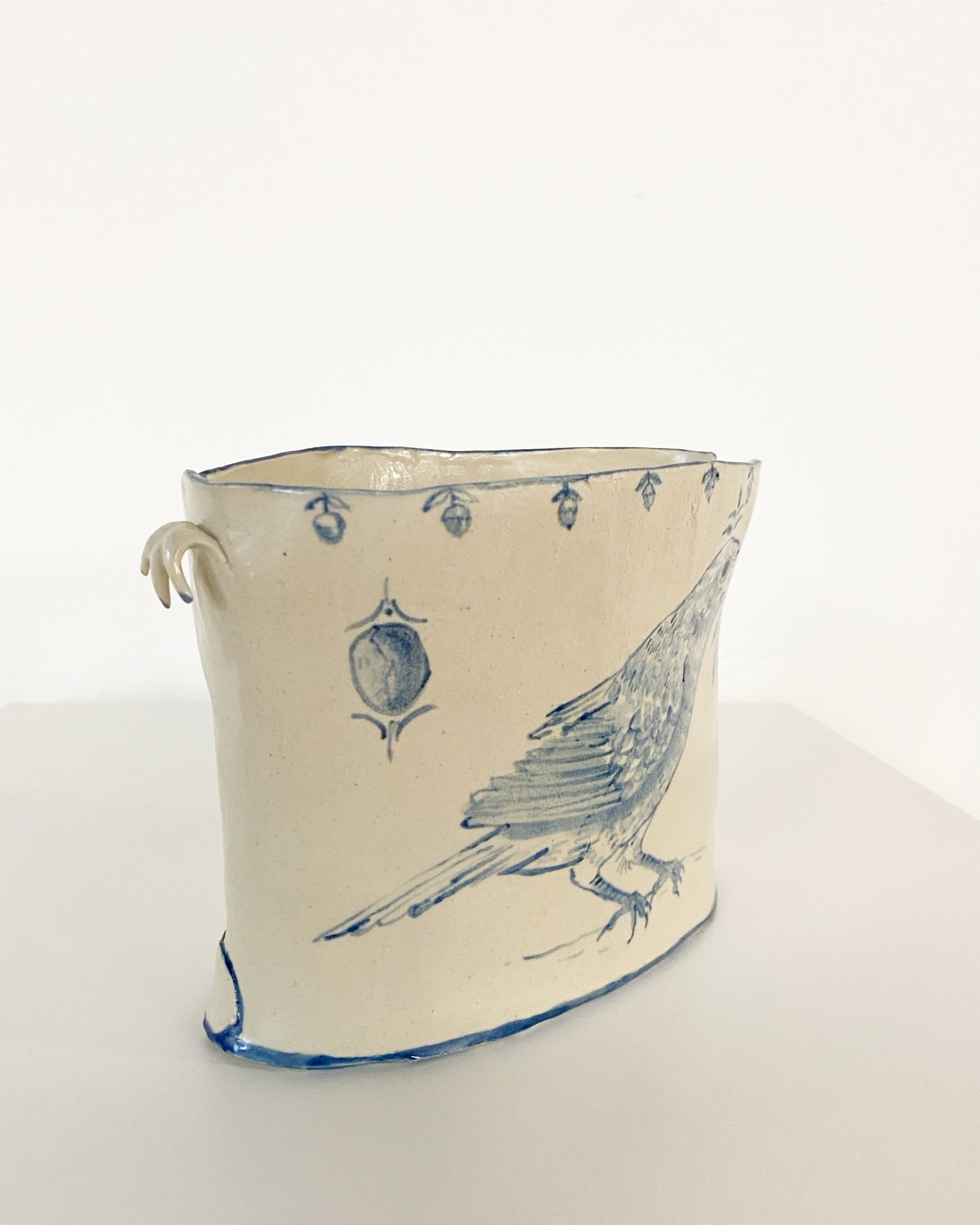 Oiseau avec son Oeuf Vase