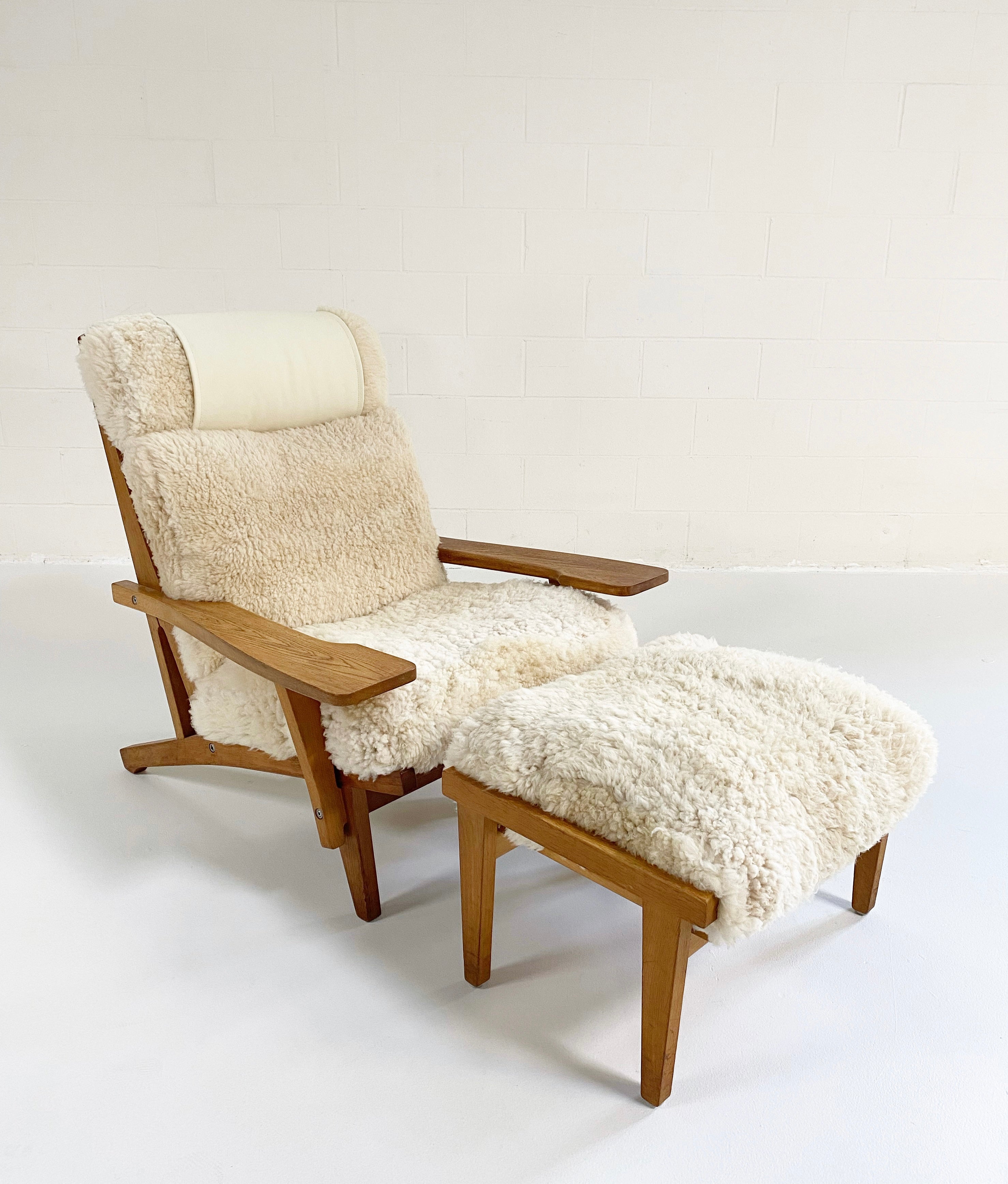 Model GE 375 Paddle Chair and Ottoman in California Sheepskin