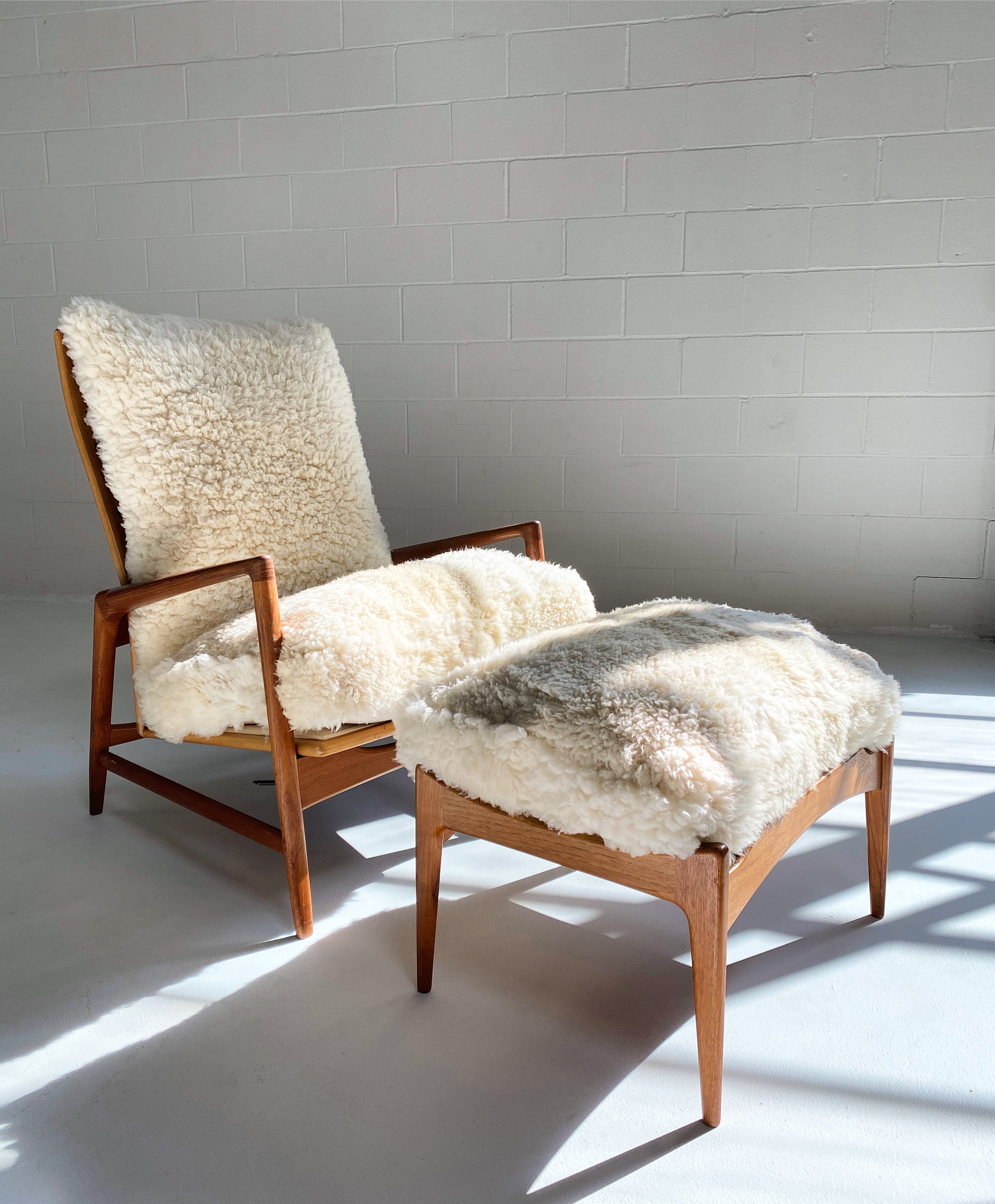 Lounge Chair and Ottoman