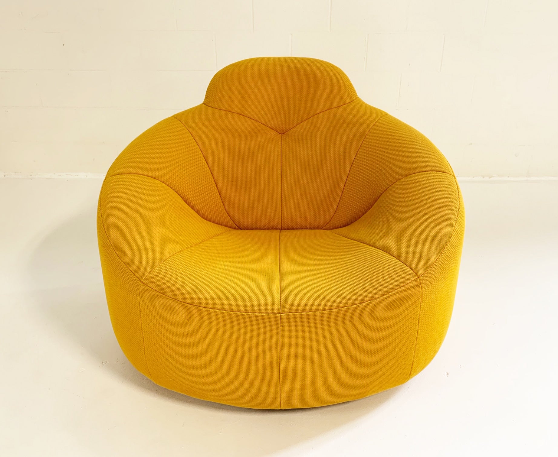 Pumpkin Armchair - FORSYTH