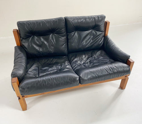 S22 Settee