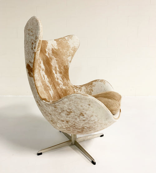 Egg Chairs in Brazilian Cowhide, pair - FORSYTH