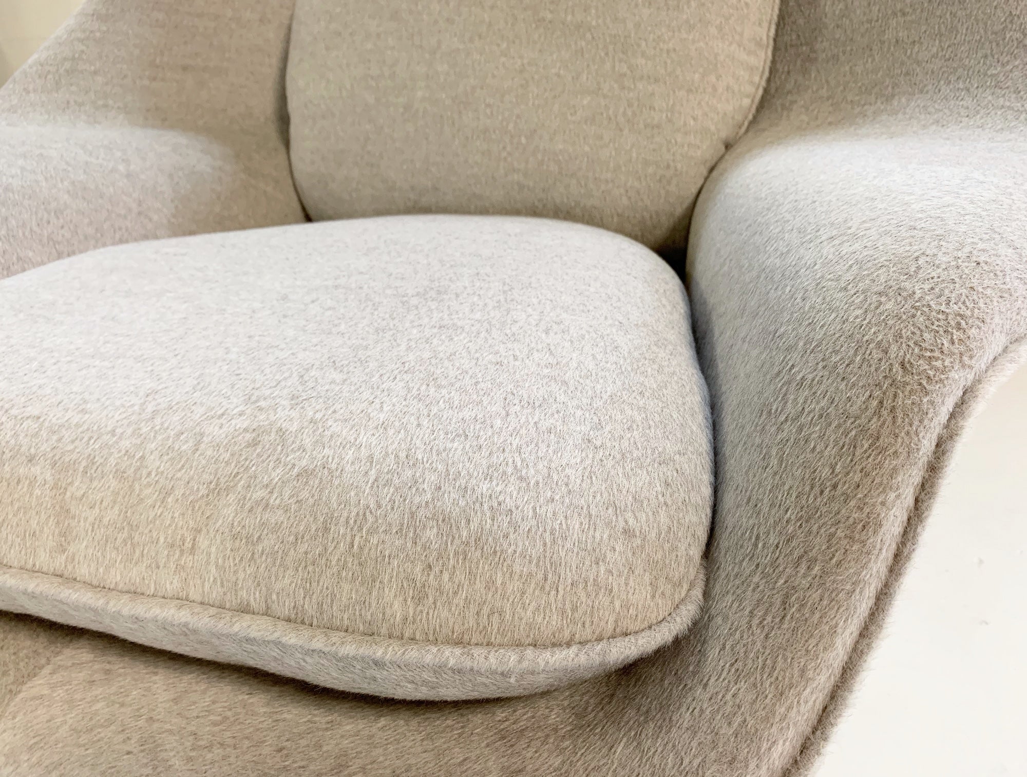 Womb Chair in Loro Piana Alpaca Wool - FORSYTH