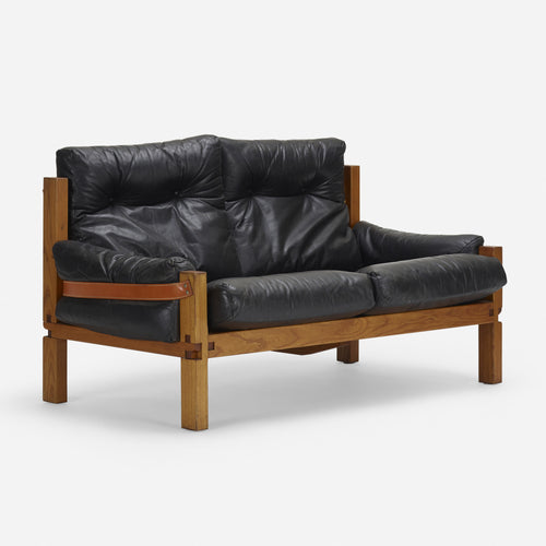 S22 Settee