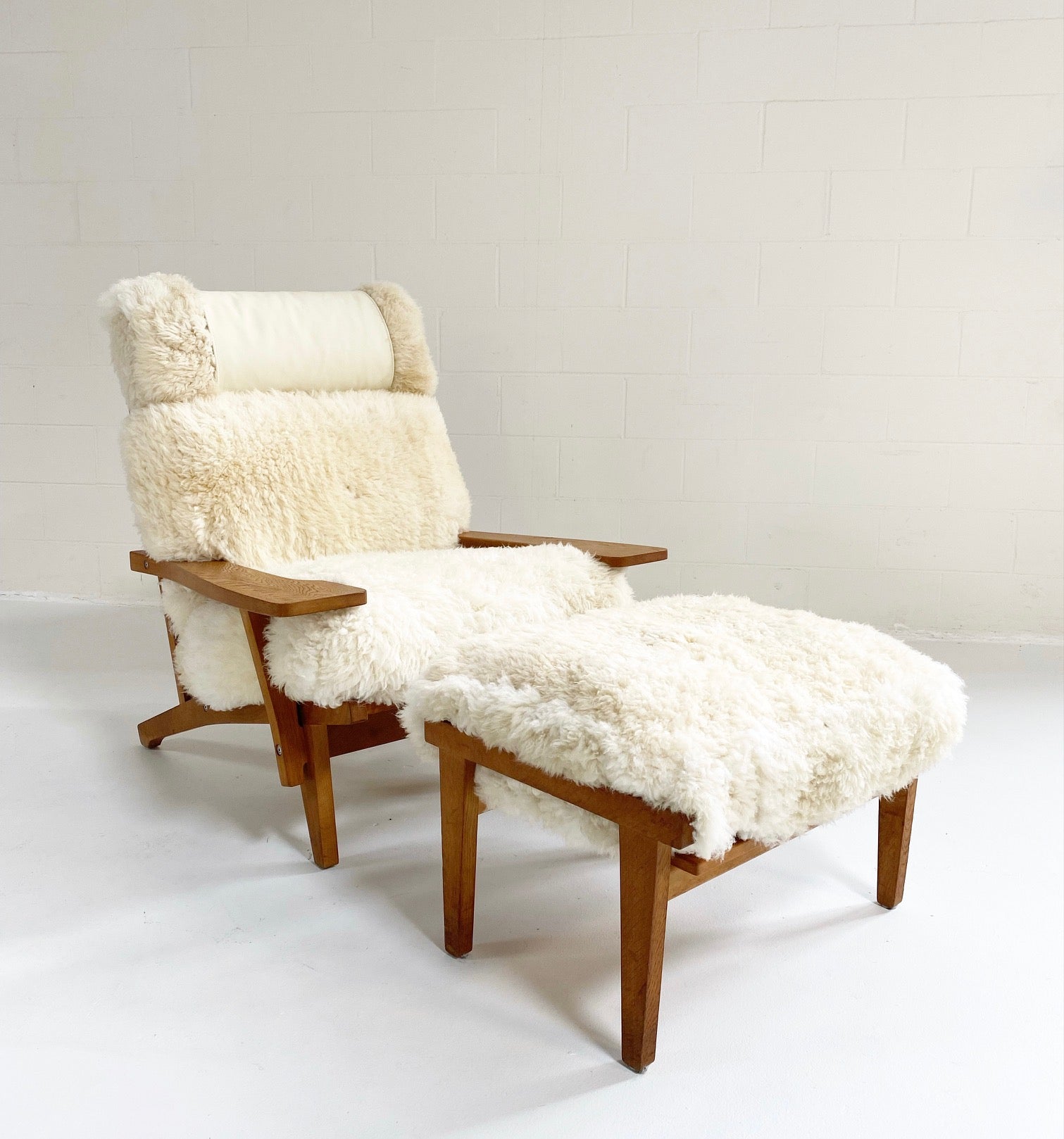 Model GE 375 Paddle Chair and Ottoman in California Sheepskin