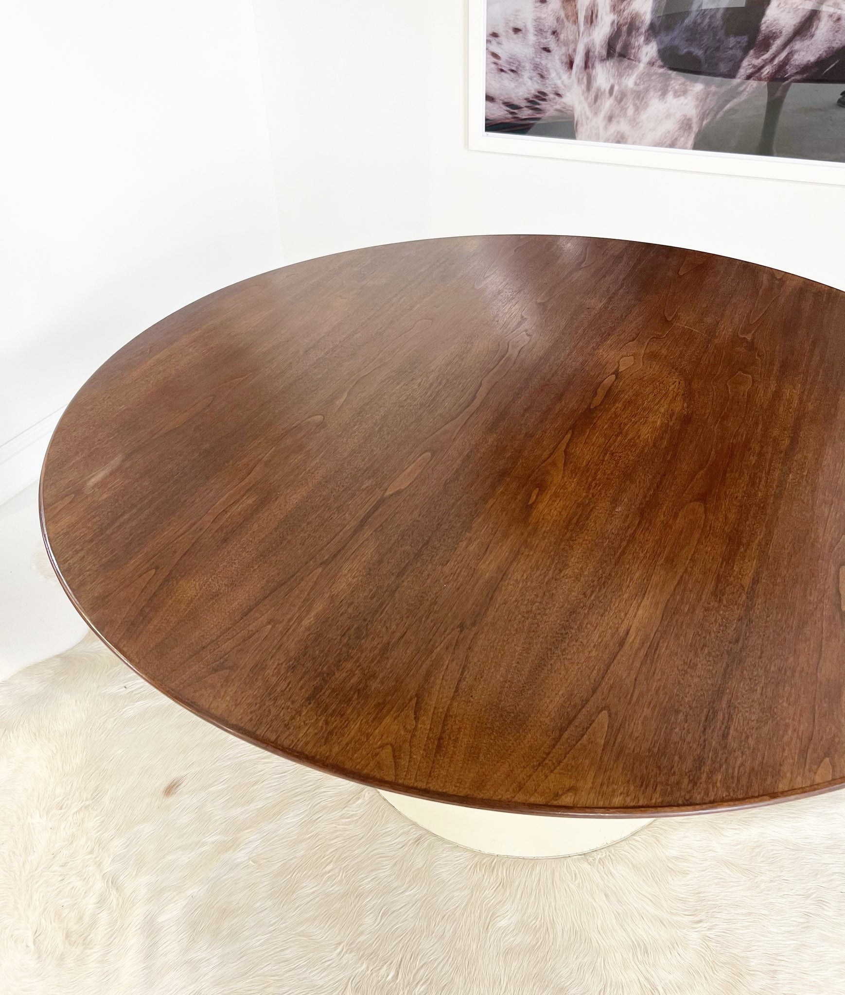 Model 174W Tulip Dining Table